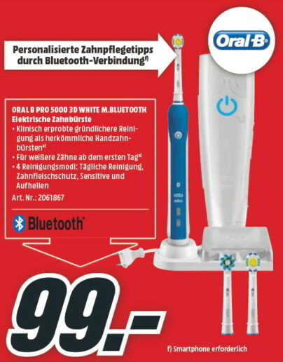 Oral B Pro 5000 3D: Die elektrische Zahnbürste analysiert Ihr Putzverhalten und gibt Empfehlungen für eine bessere Reinigung. 