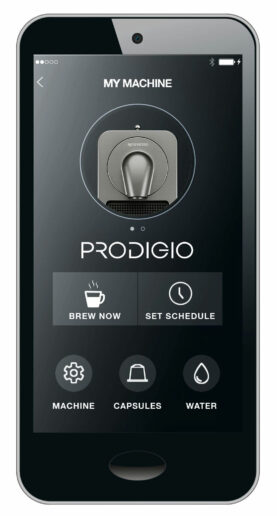 Über eine App geben Sie der Nespresso Prodigio den Befehl zum Kaffee kochen.