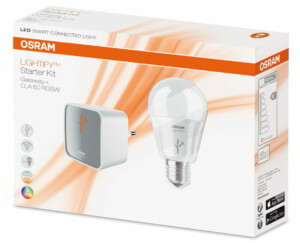 Das Osram Lightify Starter Kit besteht aus einer LED-Glühbirne und dem Lightify Gateway.