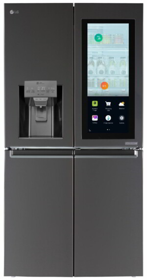Beim LG InstaView hat auch Amazon die Hand im Spiel. Der Kühlschrank ist Alexa-kompatibel und hat ein 29-Zoll-Display, das durch klopfen transparent wird.