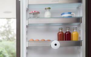 Die kleine Smarter Fridge fotografiert das Kühlschrankinnere, sobald Sie die Kühlschranktür um mehr als 15 Grad öffnen. 