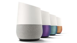 Google Home gibt es in mehreren Farbkombinationen.