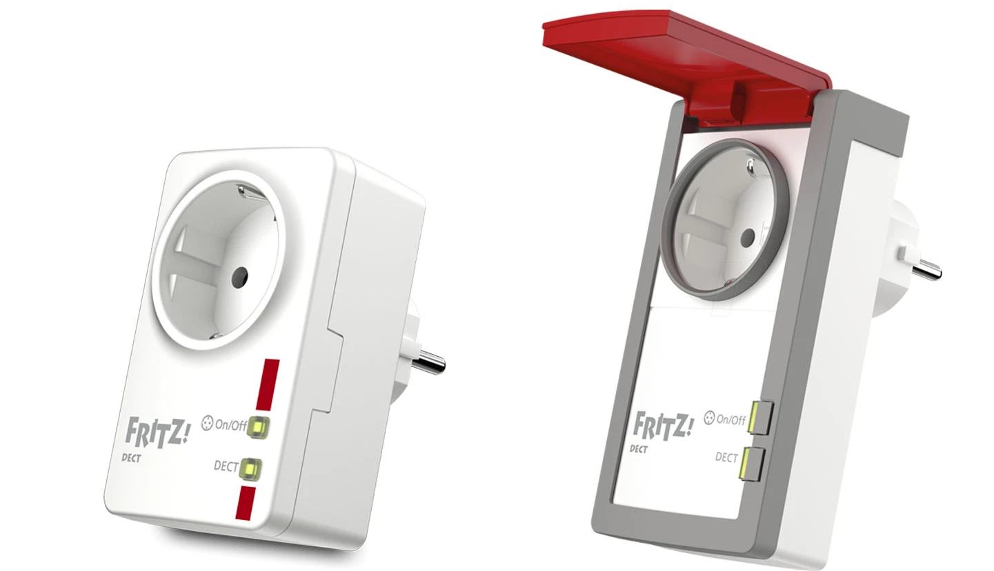 Die intelligente Steckdose AVM Fritz!DECT 200 (links) eignet sich für den Innenbereich, die spritzwassergeschützte Version AVM Fritz!DECT 210 (rechts) für den Außenbereich.
